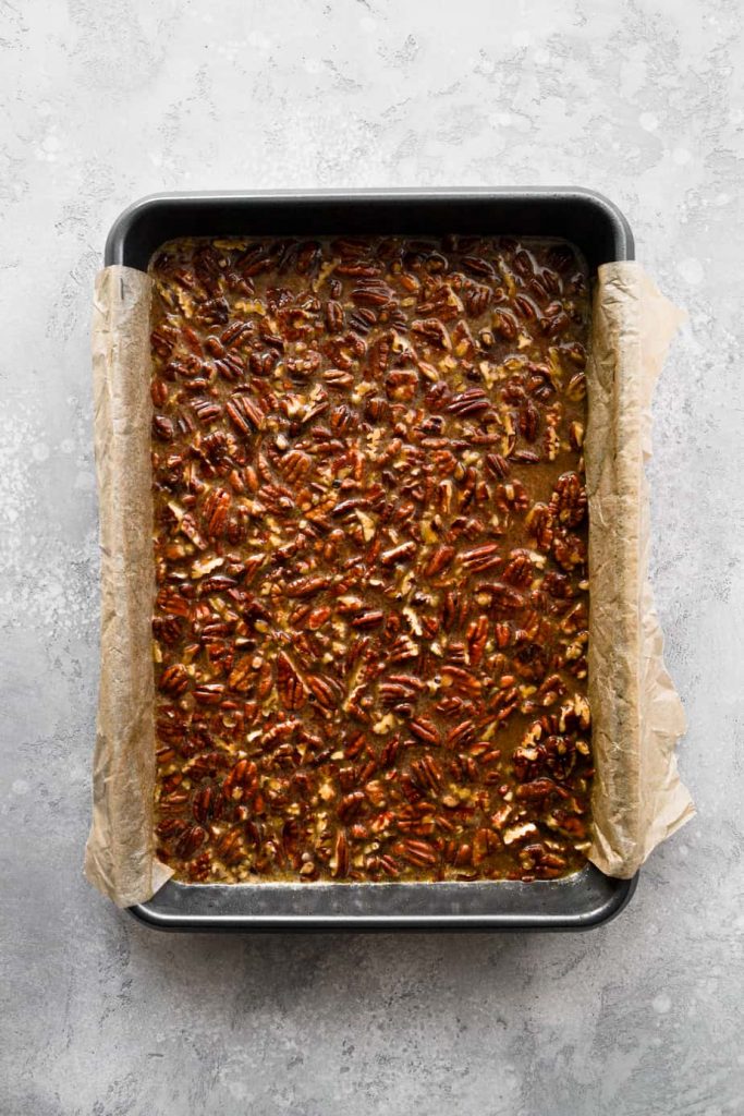 Maple Pecan Pie Shortbread Bars