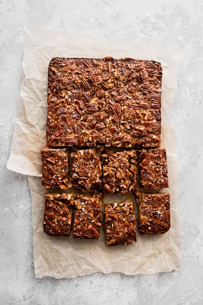Maple Pecan Pie Shortbread Bars