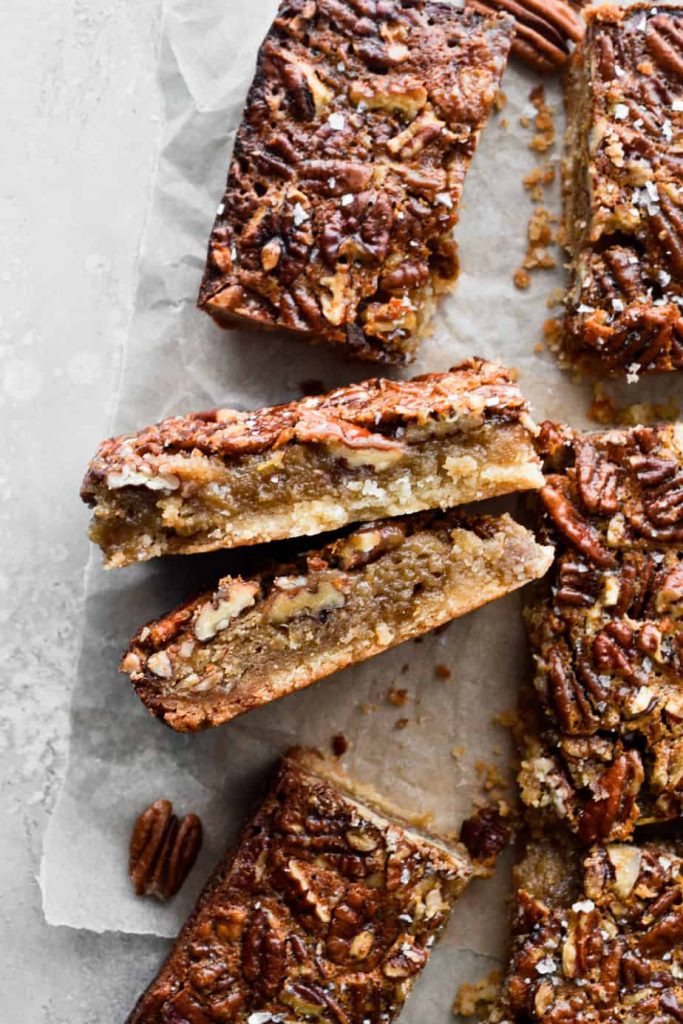 Maple Pecan Pie Shortbread Bars