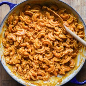 Close up gochujang pasta in pot.