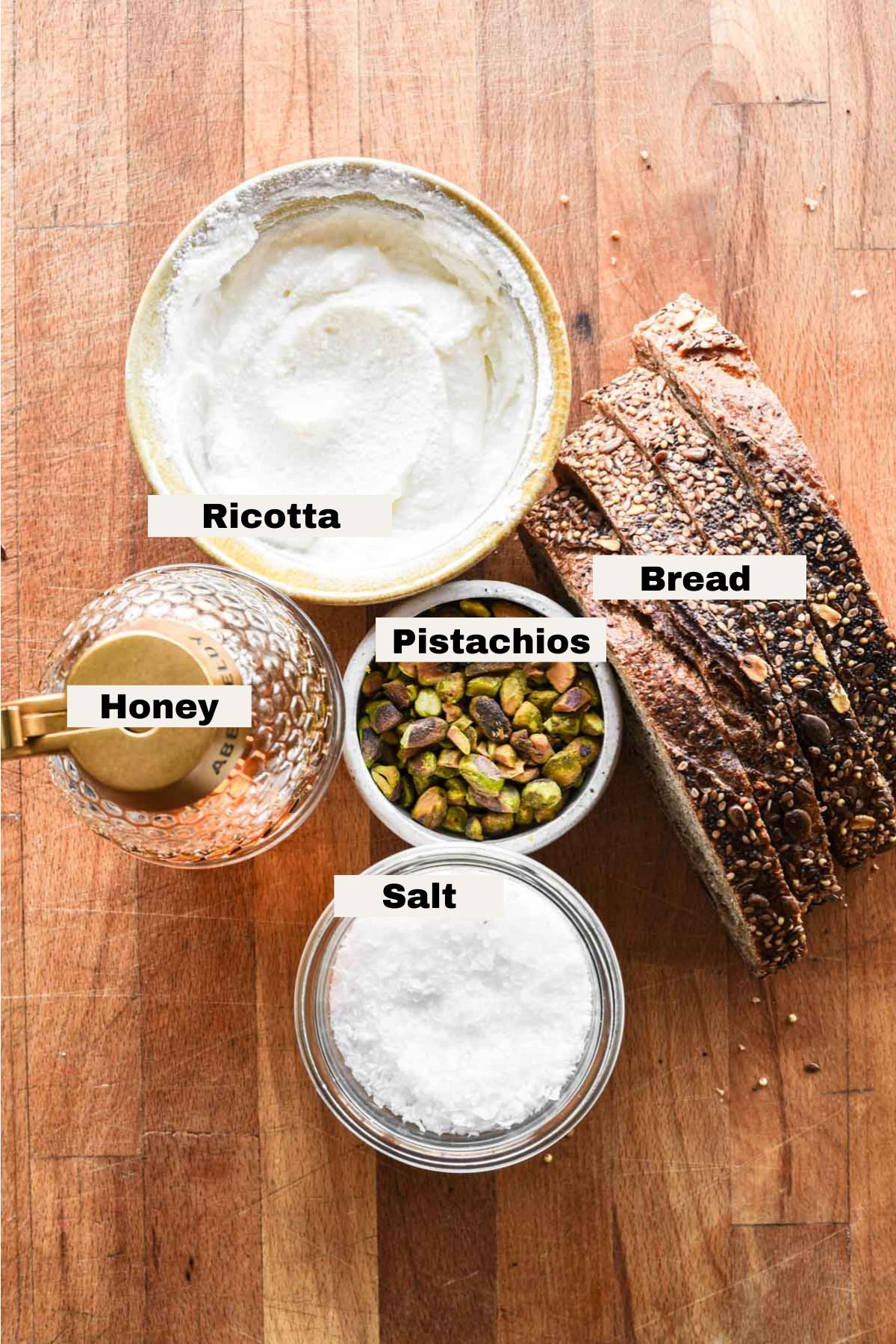 Ingredients for ricotta toasts.