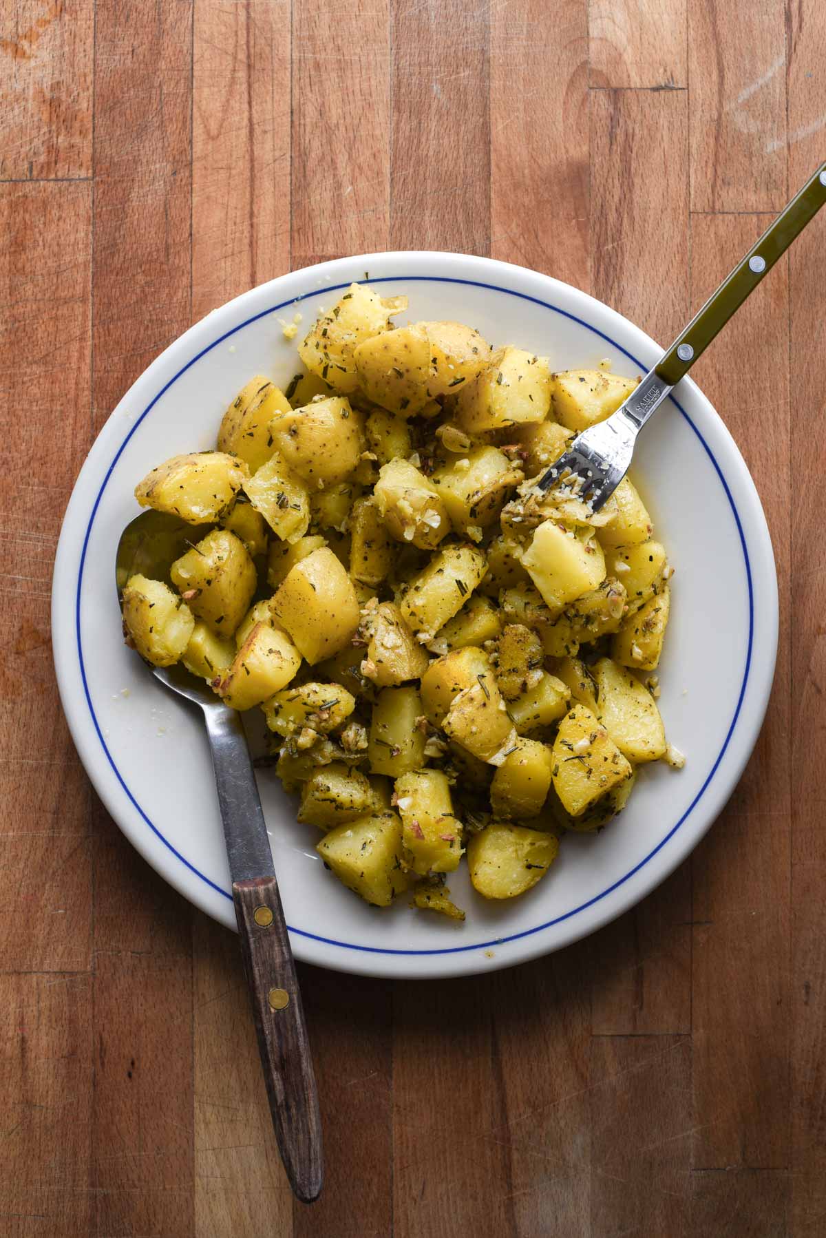 Garlic rosemary potatoes roasted.