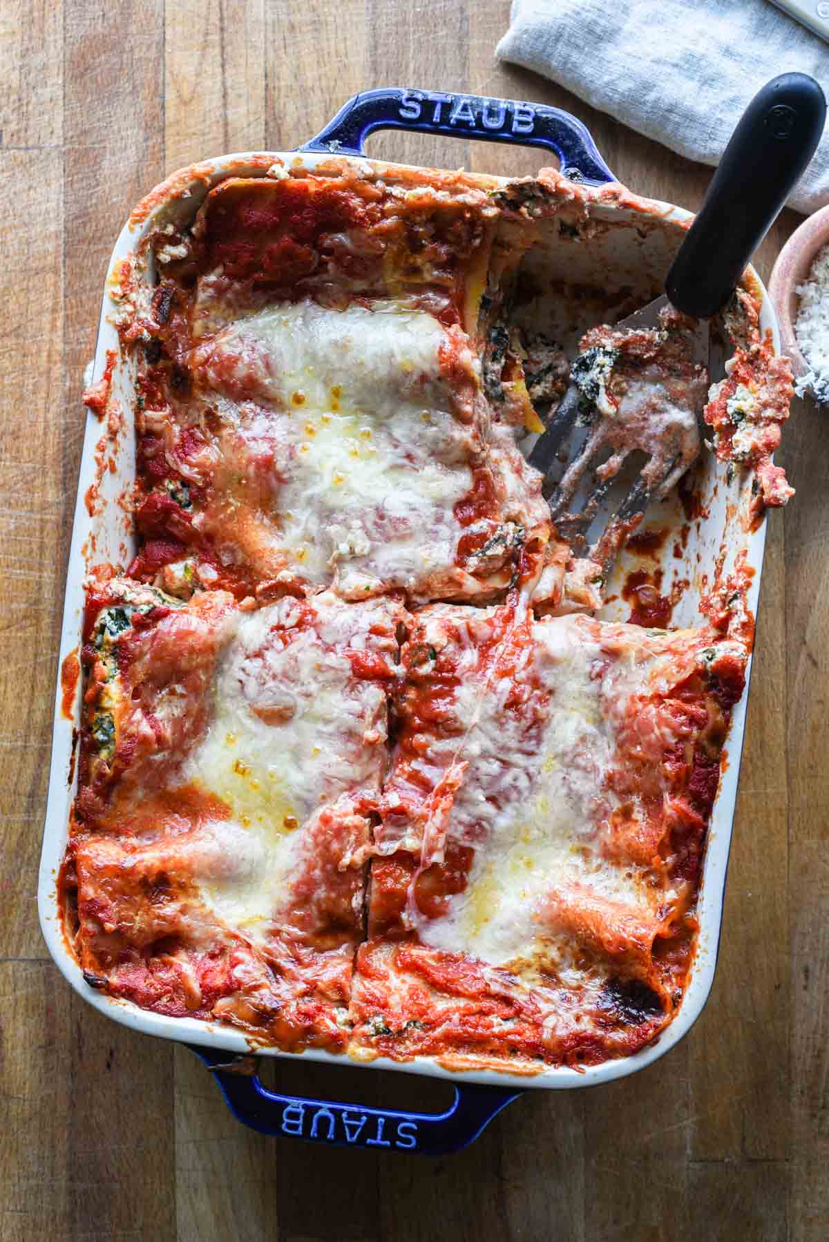 Sliced spinach and ricotta lasagna.